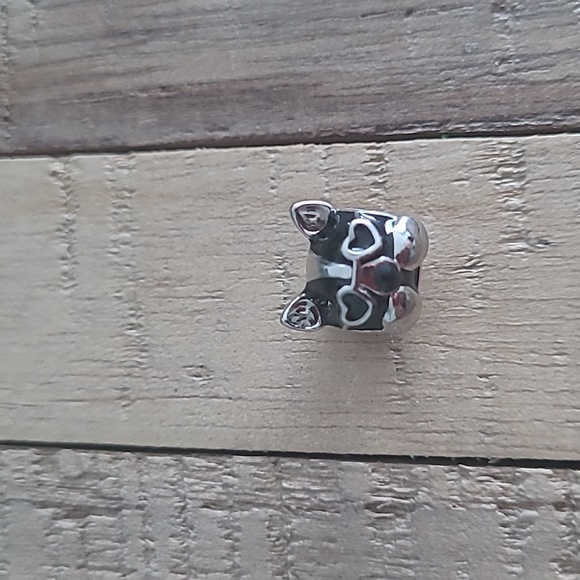 Puppy love ❤️ 🐶 - Picture 4 of 5